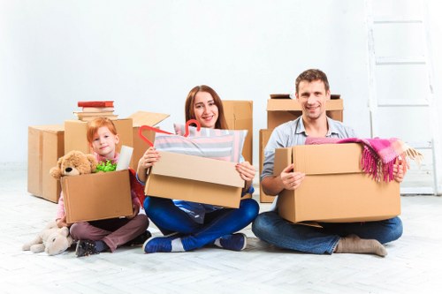Removal van service for house and flat moves in Cannhall