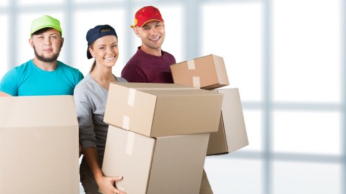 Local man and van removals team helping with a home move in Cannhall
