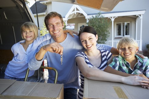 Packing and loading service for home removals in Cannhall