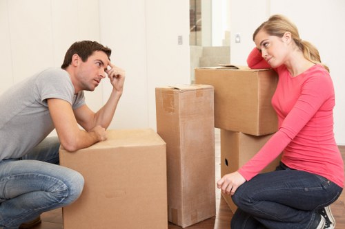 Local unpacking support in Cannhall for a home relocation